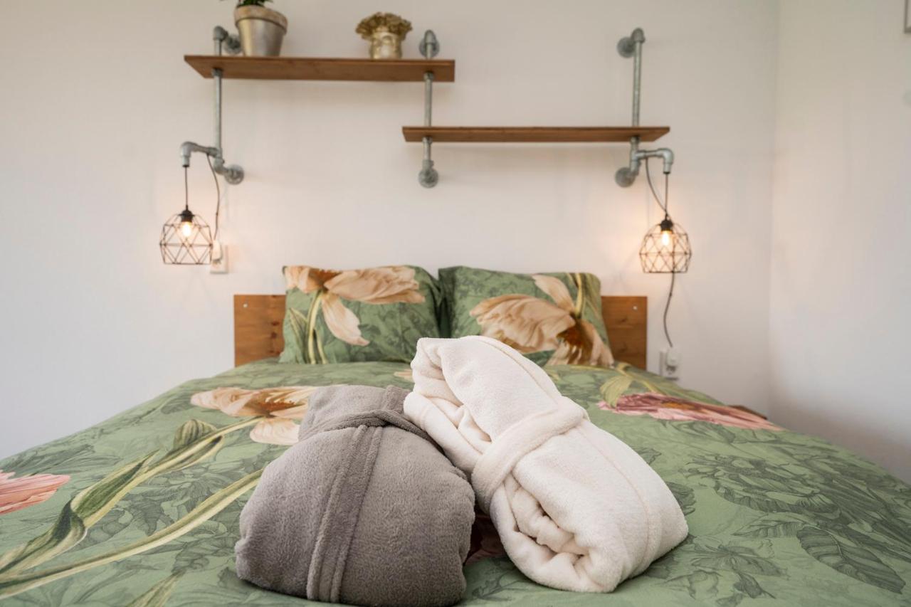 B&B Johanneshoeve - de mooiste plek op Texel Den Hoorn  Buitenkant foto